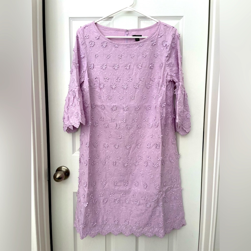 Gorgeous spring/summer eyelet Ann Taylor dress